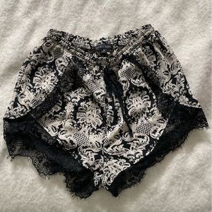 Spice girl chiffon shorts